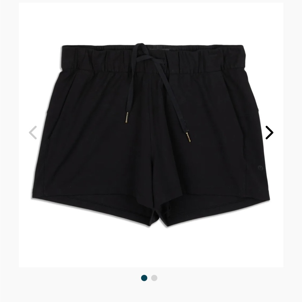 Lululemon Black On The Fly Short